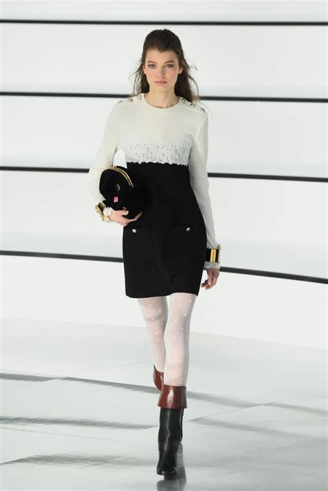 chanel winter hat 2020|chanel zippers 2020.